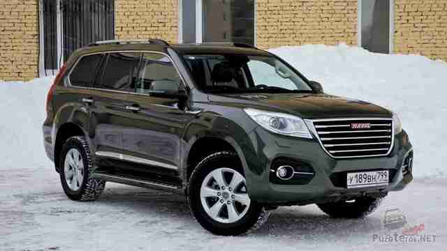 Great Wall Haval болотного цвета на снегу Great Wall Haval болотного цвета на снегу
