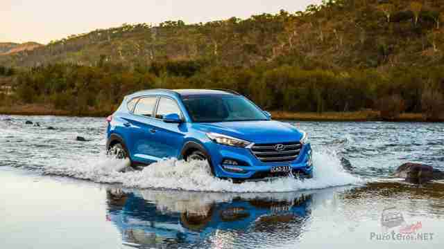 Hyundai Tucson едет вброд