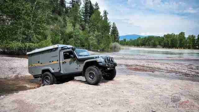 Кемпер Jeep Wrangler Outpost II в путешествии
