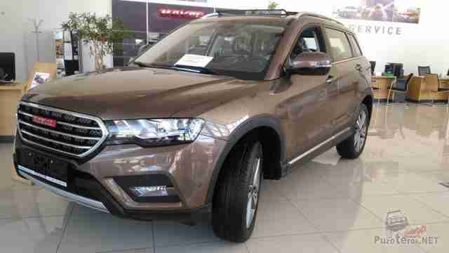 Коричневый Great Wall Haval в помещении Коричневый Great Wall Haval в помещении