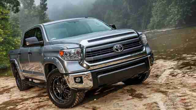 Расширители арок на Toyota Tundra