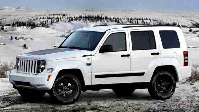 Арктический Jeep Liberty 2012 года