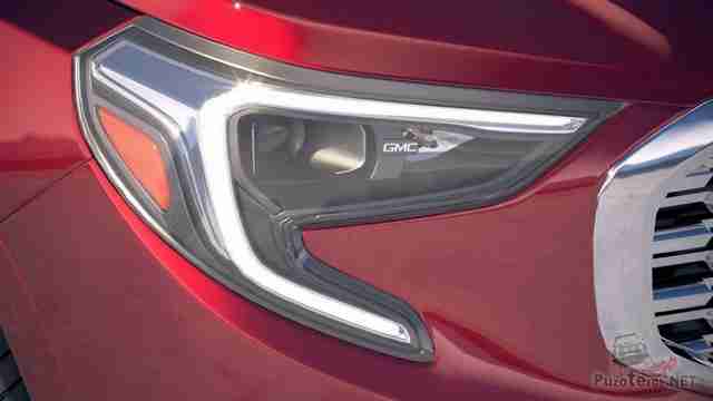 Фара GMC Terrain 2018 года