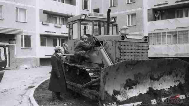 Архивное фото военных-ликвидаторов последствий аварии, 1986 год Архивное фото военных-ликвидаторов последствий аварии, 1986 год
