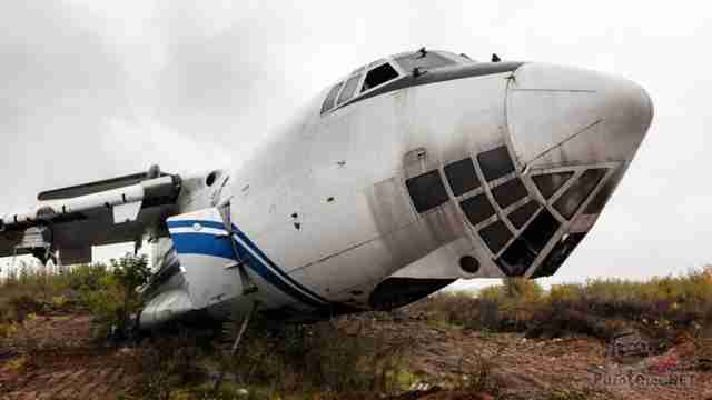 Фюзеляж брошенного ИЛ-76