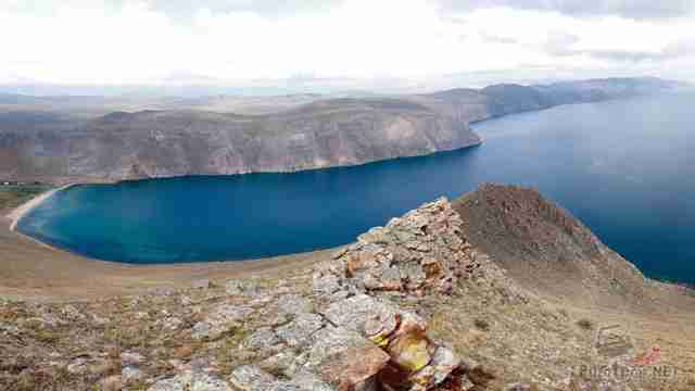 Осенняя панорама живописной бухты Ая