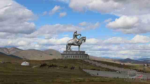 Памятник Чингисхану Памятник Чингисхану