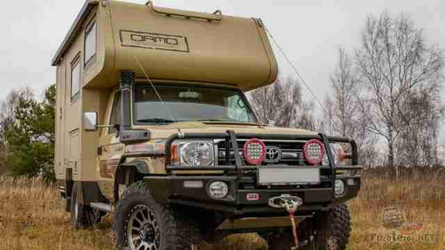 Toyota Land Cruiser 79 кемпер