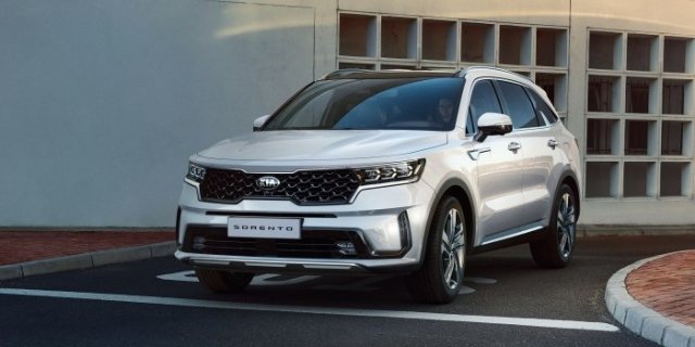 KIA Sorento: солидный внедорожник