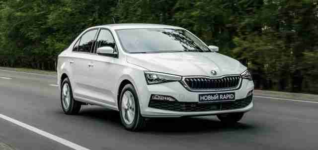 Превосходный автомобиль Шкода Рапид