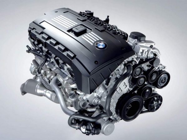 Широкий ассортимент оригинальных запчастей для BMW
