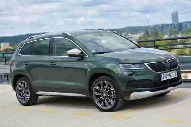 Skoda Karoq — навстречу приключениям на стильном внедорожнике