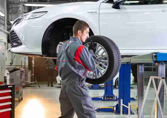 Качественный ремонт автомобилей Toyota в Москве