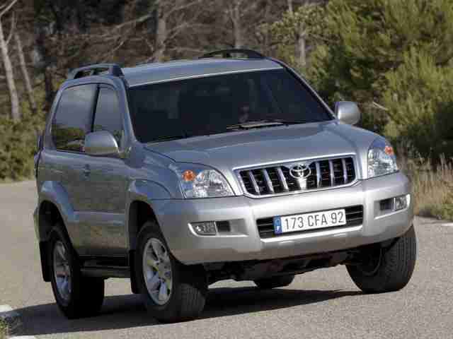 Toyota Land Cruiser Prado 120 неизменно входит в ТОП внедорожников