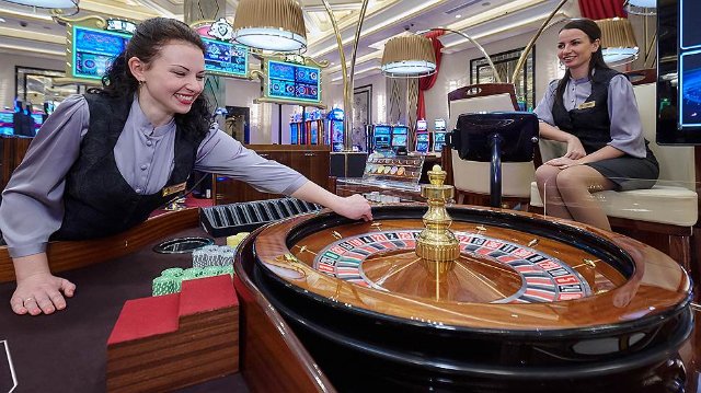 Психология и наука принятия решений: как она связана с игрой в онлайн-казино