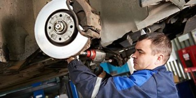Кузовные преобразования: мастерство автосервиса в Москве