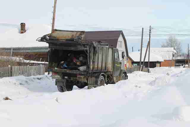 Вывоз мусора из частного дома, частного сектора - обзор всех нюансов от А до Я Вывоз мусора из частного дома, частного сектора - обзор всех нюансов от А до Я