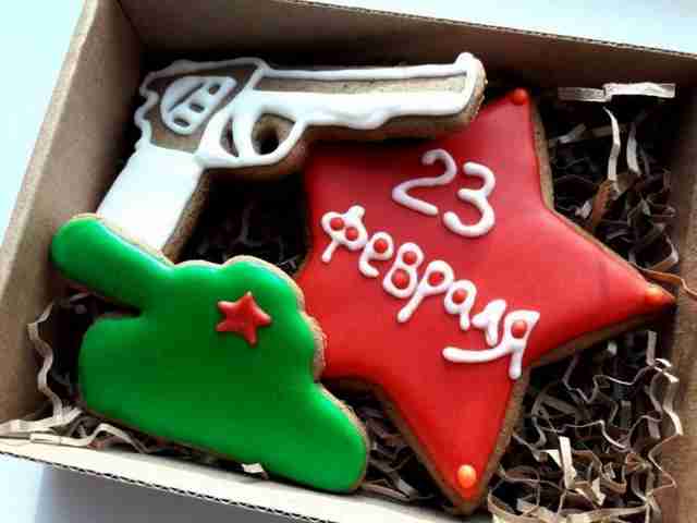 Что подарить на 23 февраля - оригинальные идеи и креативные варианты подарков и поделок Что подарить на 23 февраля - оригинальные идеи и креативные варианты подарков и поделок