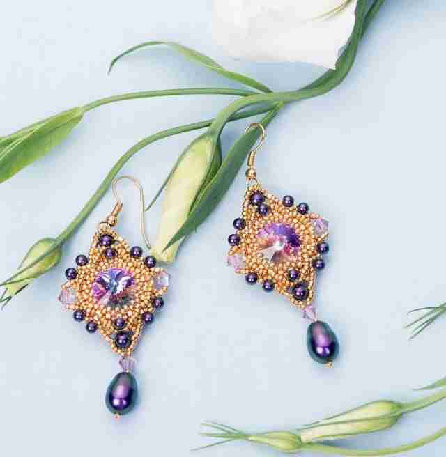 Серьги из бисера - схемы и мастер-классы изготовления своими руками. Фото современных и красивых самодельных моделей Серьги из бисера - схемы и мастер-классы изготовления своими руками. Фото современных и красивых самодельных моделей