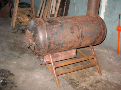 Пример буржуйки из газового баллона