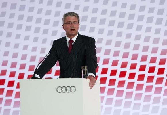 Компания Audi переходит к выпуску электрокаров Компания Audi переходит к выпуску электрокаров