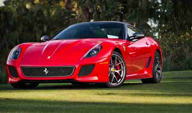 Автомобиль Ferrari 599 GTO Италия, 2010 год