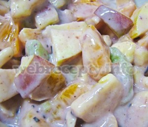 fruktovyj-salat-s-morozhennym