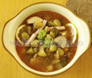 recept-soljanki-s-kopchenostjami